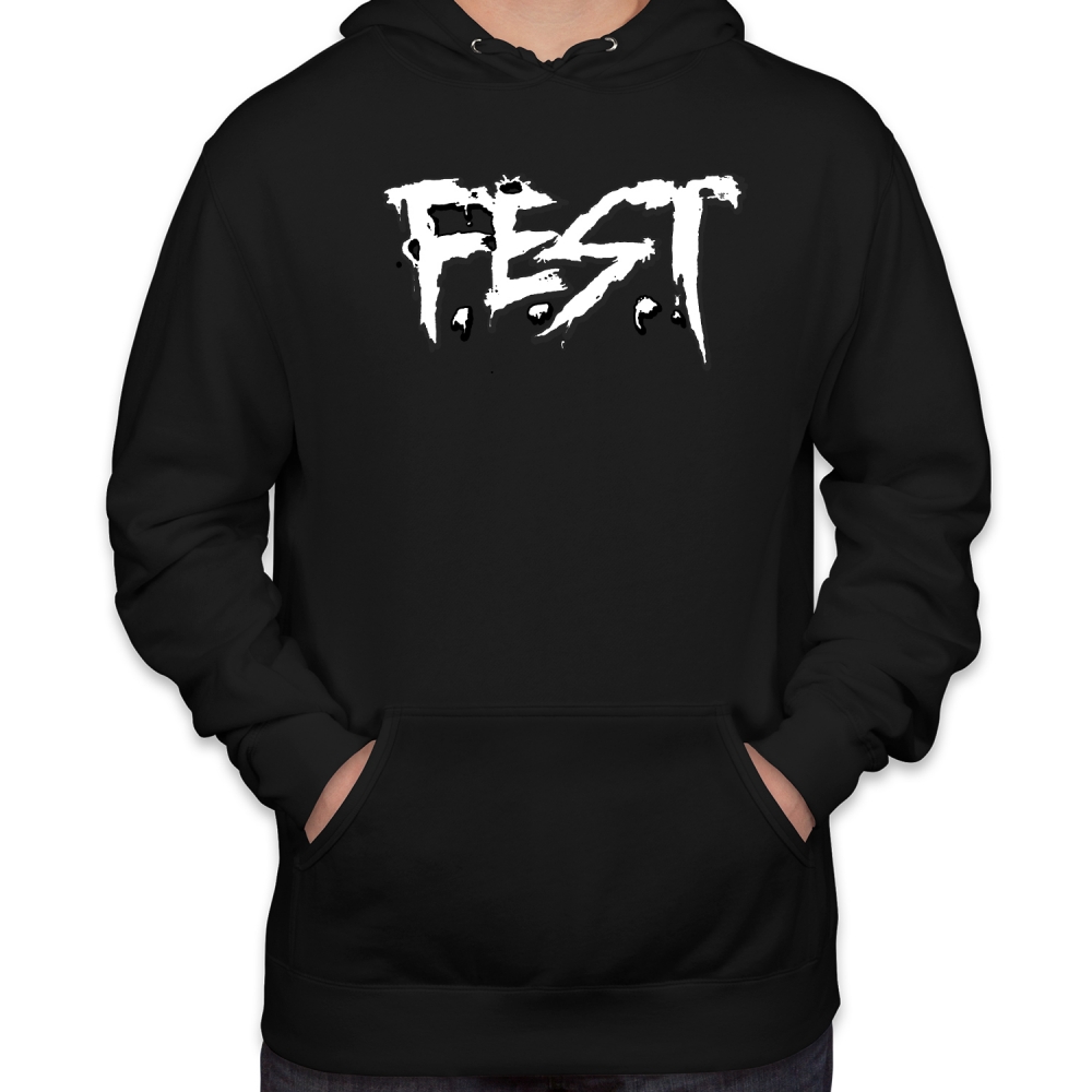 Svart hoodie med hvit F.E.S.T logo på front

kjøpte produkter kan ikke returneres eller byttes da de lages 