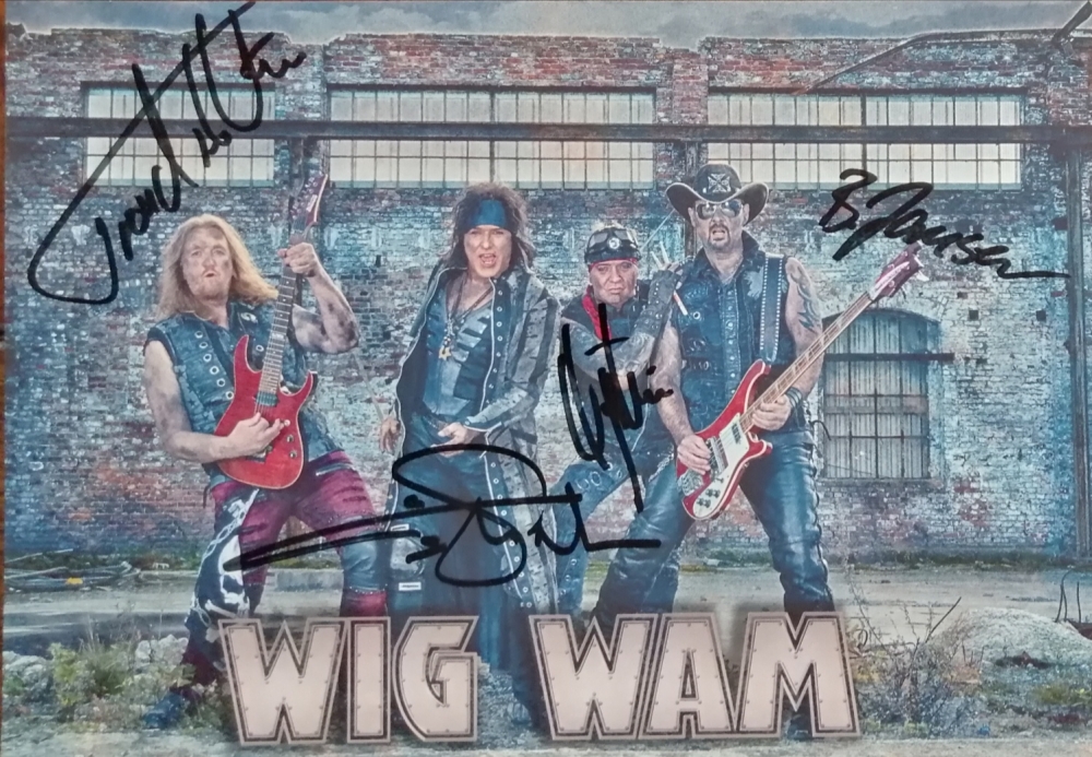Limited Wig Wam photo size A4, signed by all four. Printed on high quality paper... Perfect for framing... 