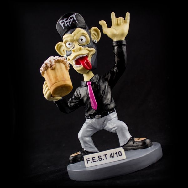
SOLD OUT!

LIMITED RØLPAPA¨N BOBBLEHEAD